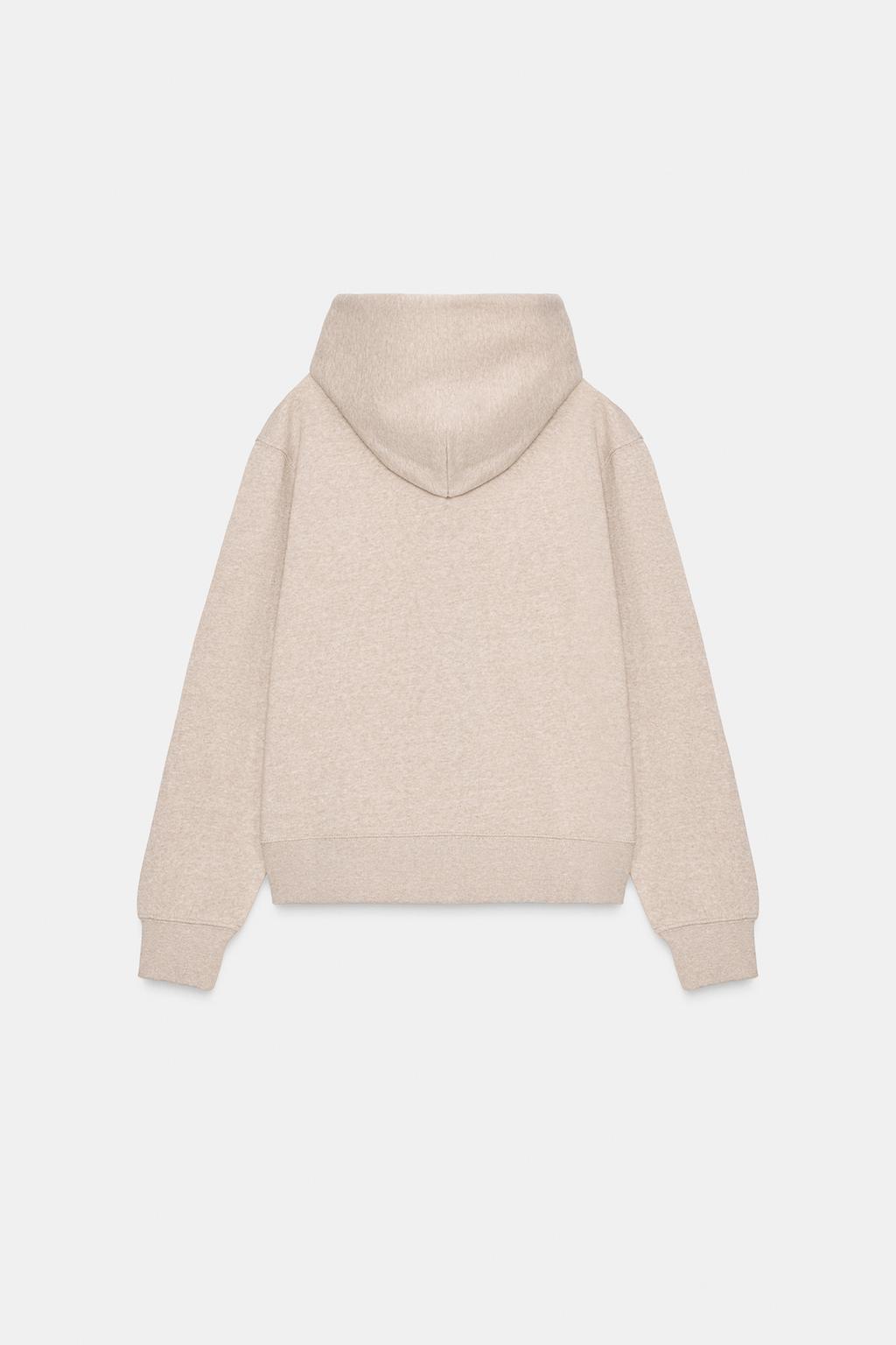 BASIC HOODIE SWEATSHIRT